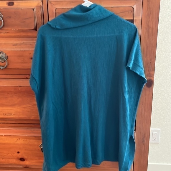 Kerisma Women’s teal blue sleeveless, oversized sweater size S/M Preloved - Picture 2 of 8